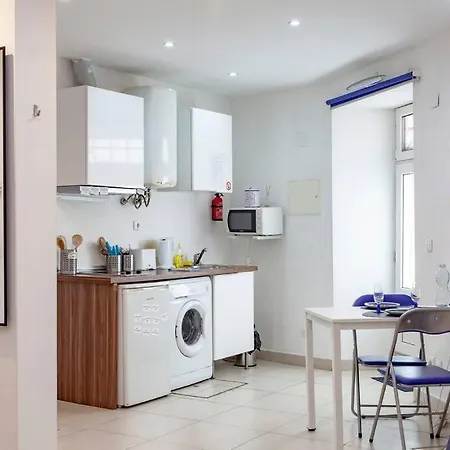 Alfama Iv * Лиссабон